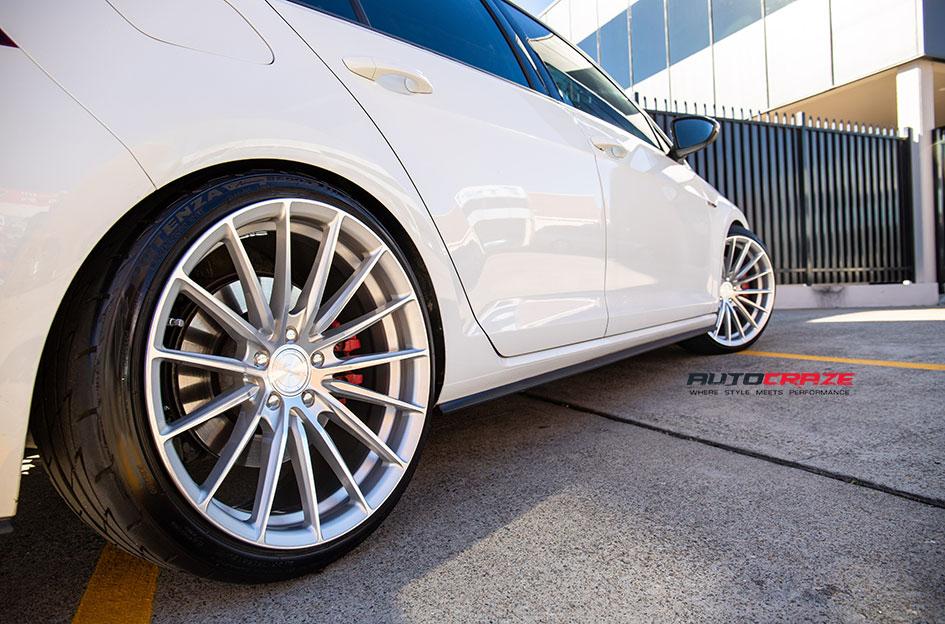 VOLKSWAGEN GOLF SF09 SILVER MACHINED
